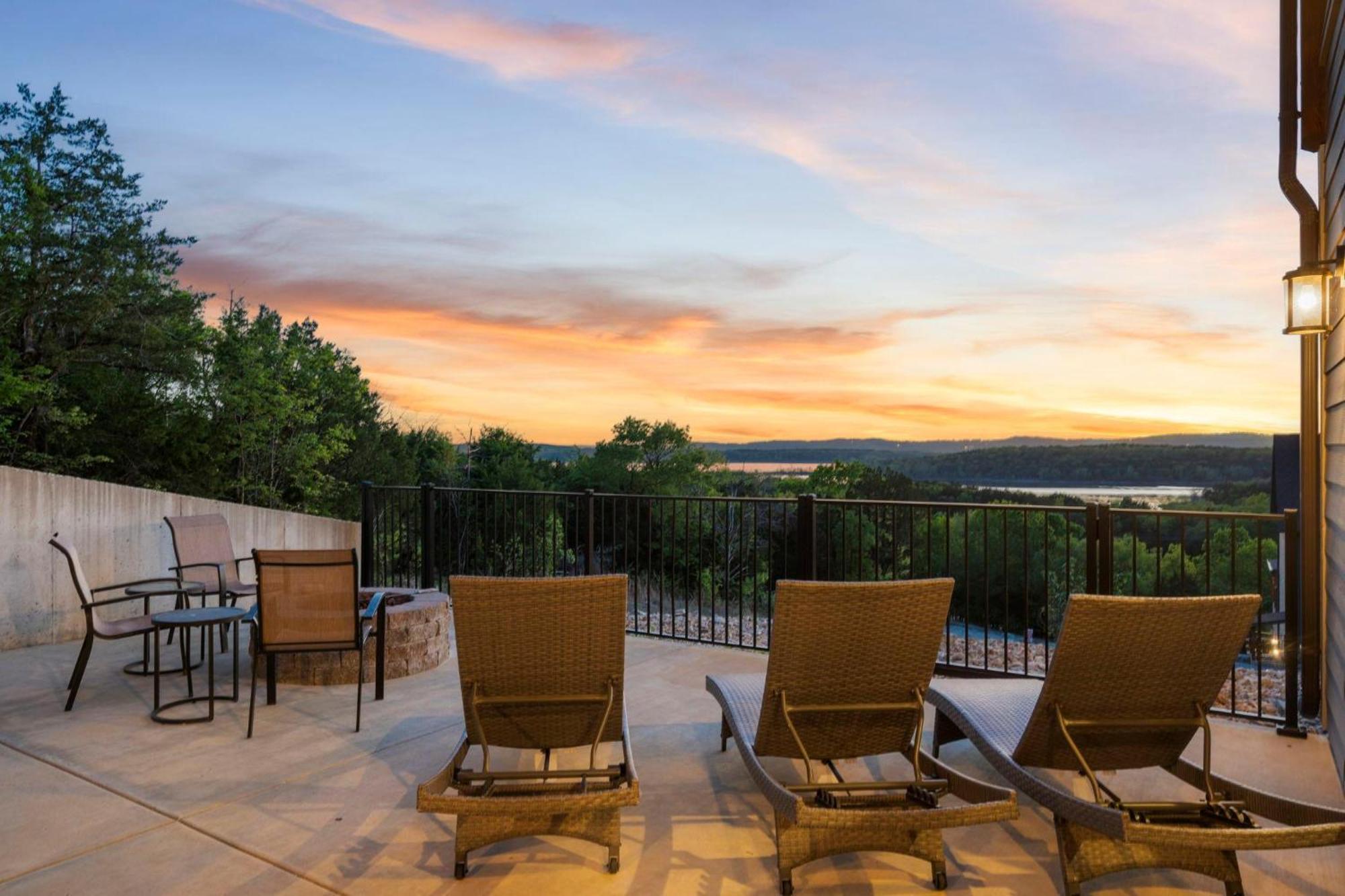 Chateau On The Cove แบรนสัน ภายนอก รูปภาพ